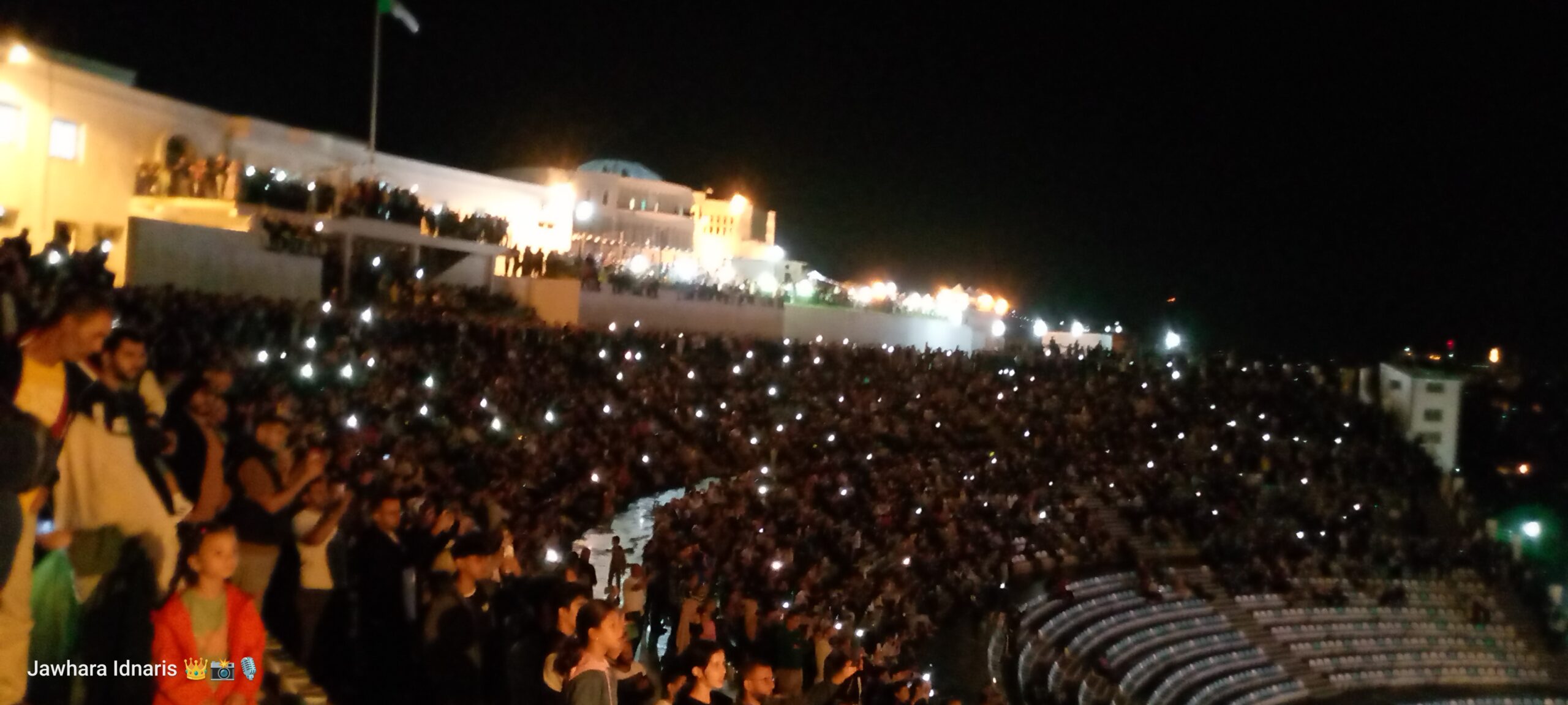 سماء جيجل تتزين بالألعاب النارية في الذكرى 70 لاندلاع ثورة نوفمبر المجيدة